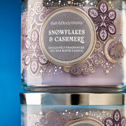Alternative view of Snowflakes & Cashmere